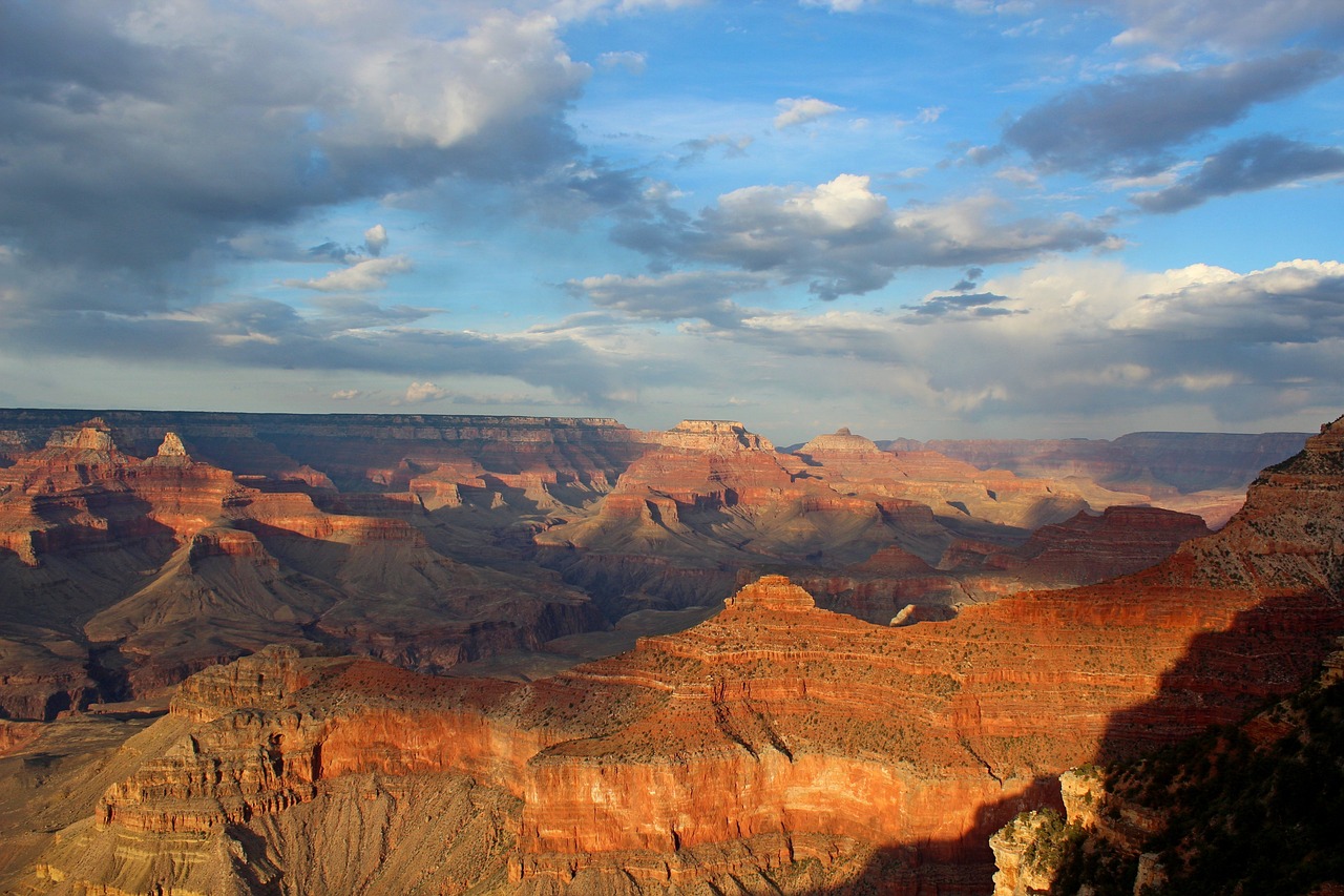 Driving to Grand Canyon: Know Arizona’s Rules and Penalties